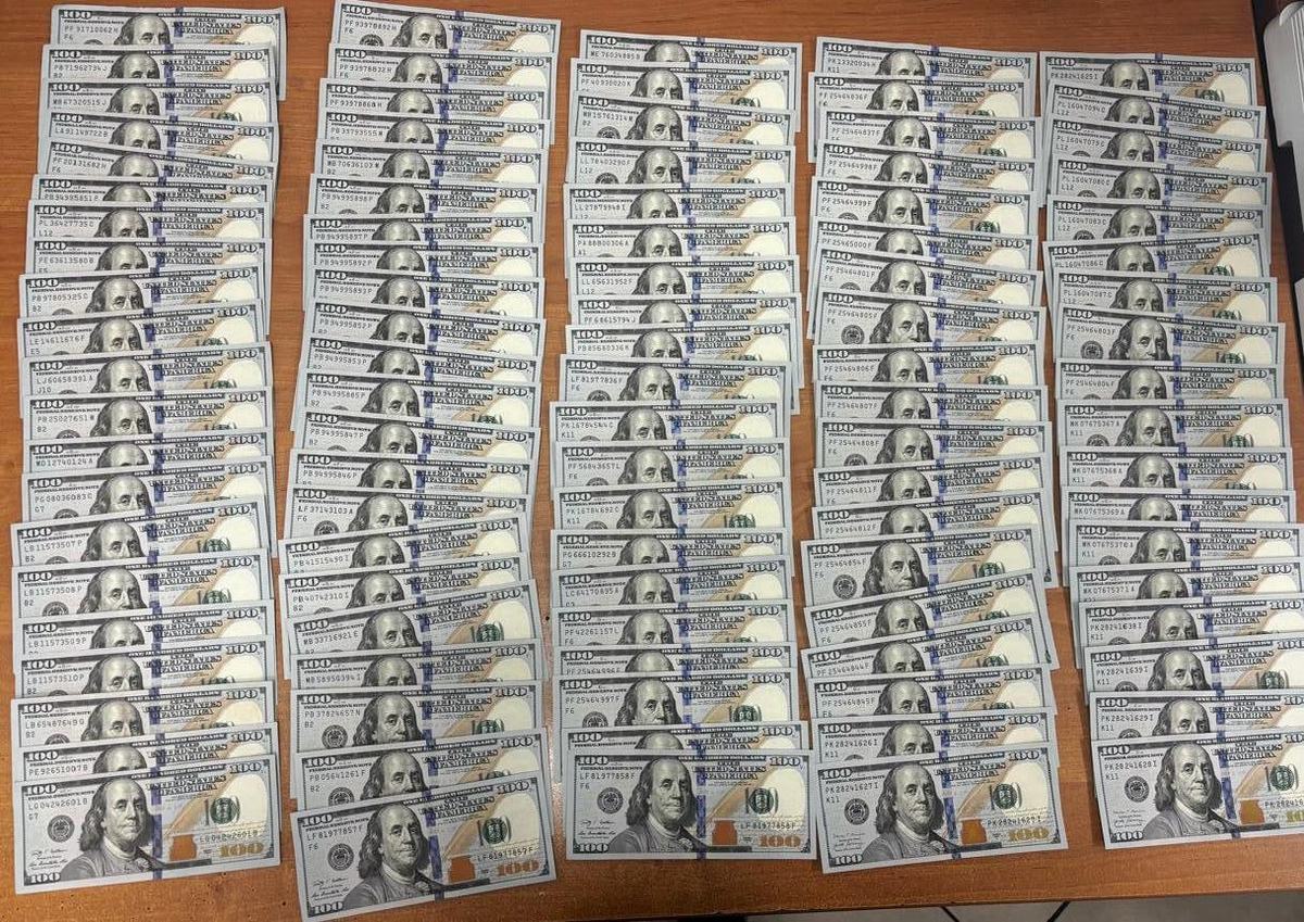 Пассажирка авиарейса Сочи — Стамбул пыталась незаконно вывезти 1,8 млн рублей