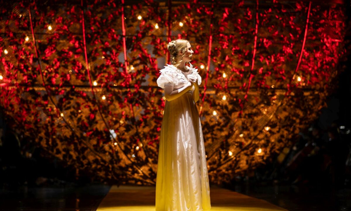 В Краснодаре представили спектакль «Первый бал Наташи Ростовой». Фоторепортаж