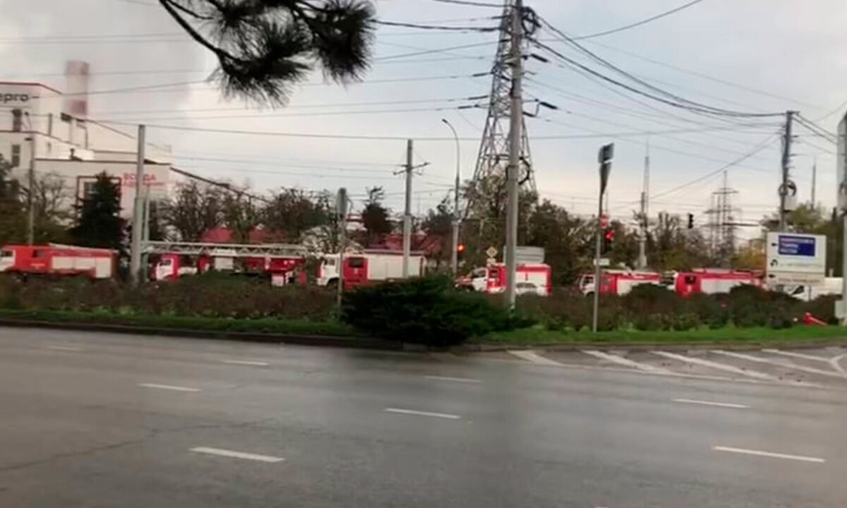 Жителей Краснодара испугало большое скопление техники МЧС в районе ТЭЦ