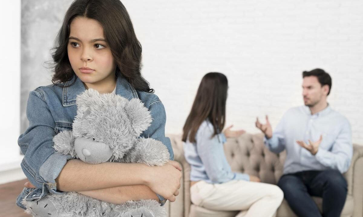 Развод и дети: как помочь ребенку справиться с расставанием родителей