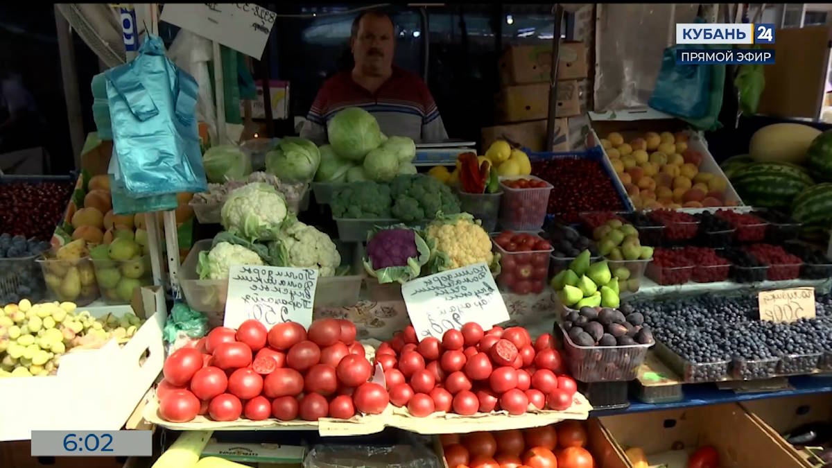 На Кубани в октябре выросли цены на помидоры, огурцы, яйца и лекарства