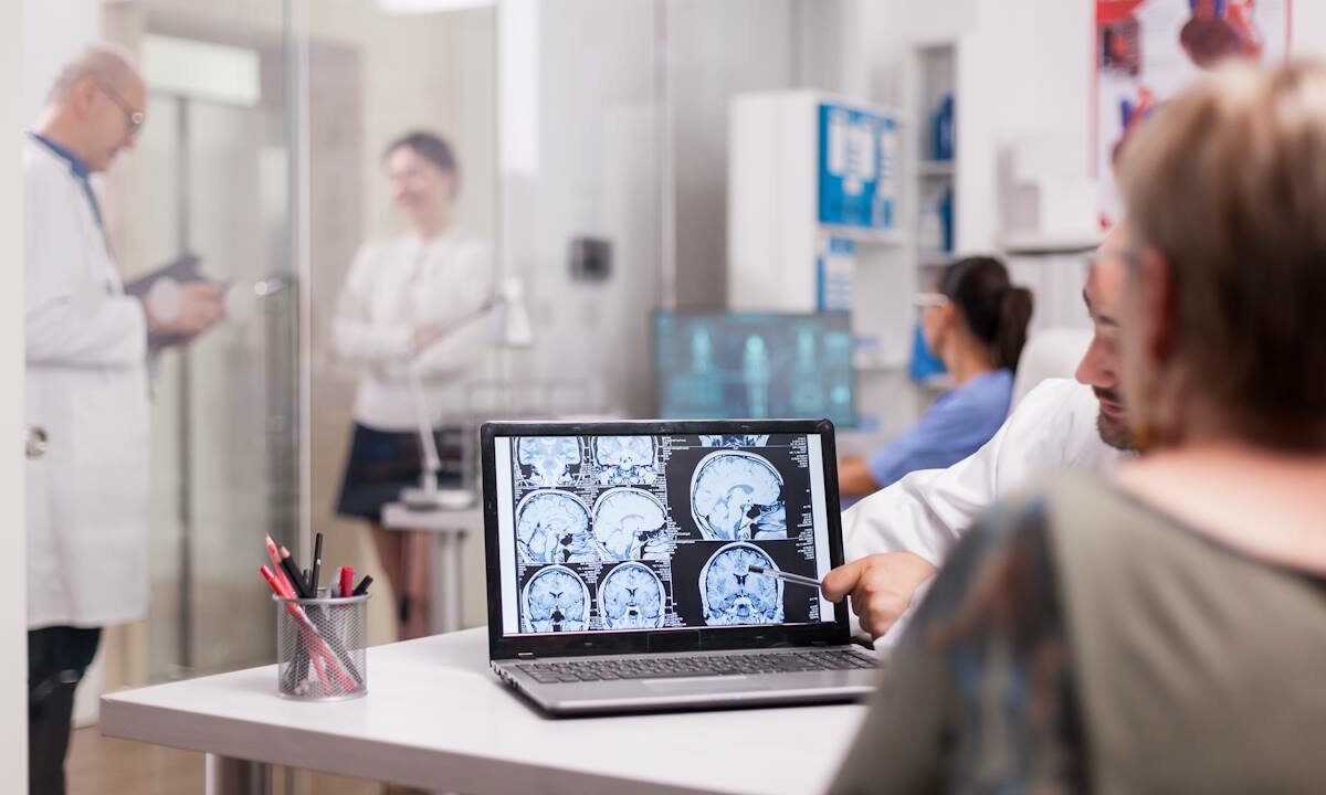 Пять причин записаться к неврологу прямо сейчас