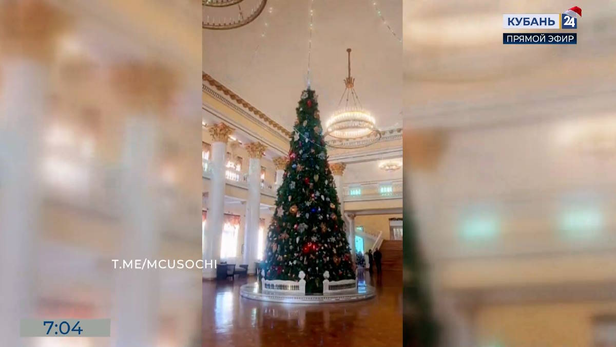 В Сочи открылась выставка авторских елочных игрушек