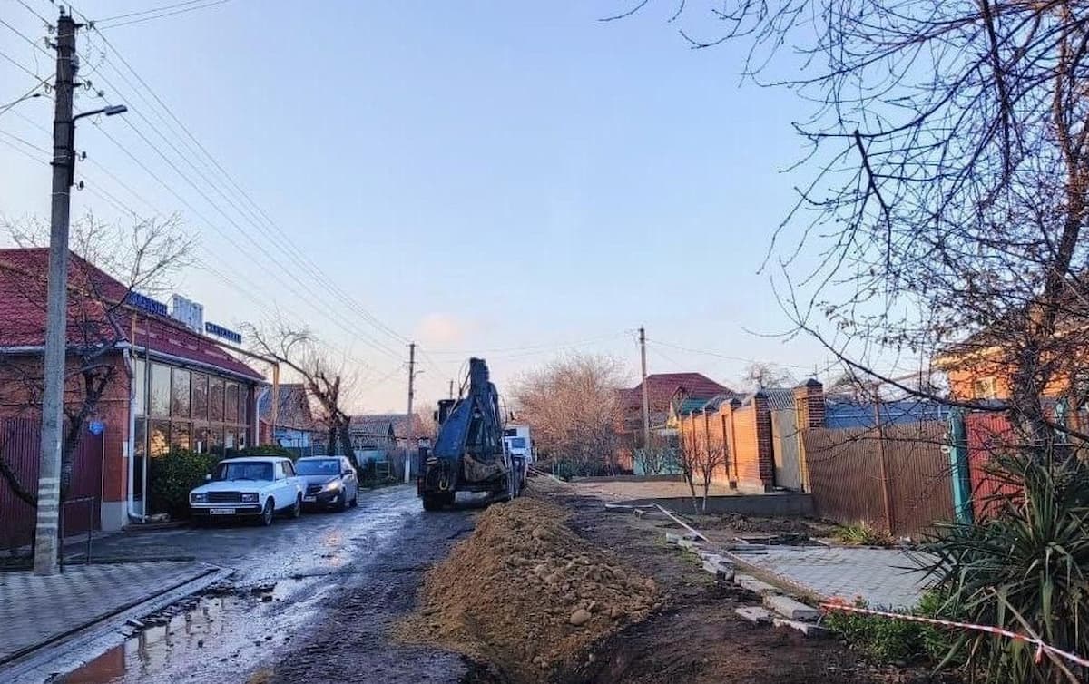 В Армавире реконструируют водопровод для улучшения напора воды в частном секторе