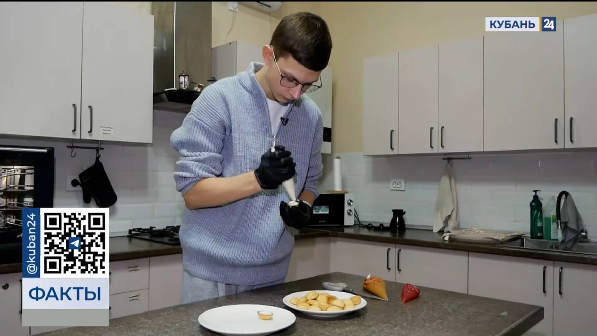 На Кубани школьник увлекся кондитерским делом и создал свой бренд сладостей