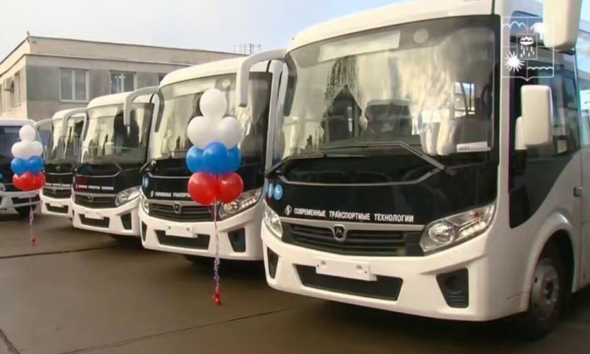 В Сочи 40 новых автобусов вышли на городские маршруты