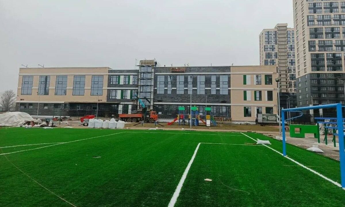 В Краснодаре новая школа на улице Обрывной примет учеников 1 сентября 2026 года