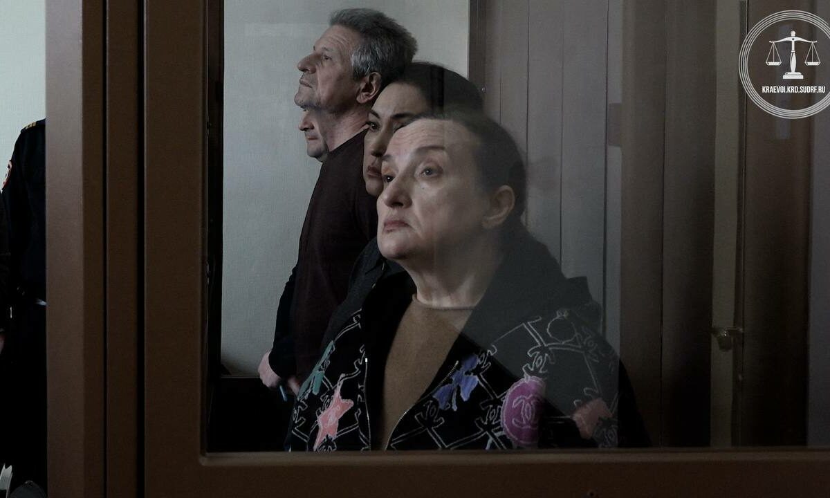 Экс-главе Ростовского облсуда дали 15 лет колонии и штраф в 170 млн рублей