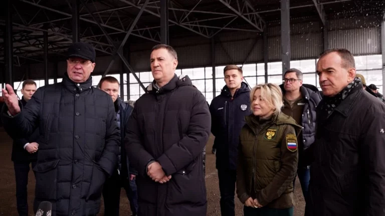 Патрушев и Кондратьев посетили комплекс по обращению с ТКО в Краснодаре