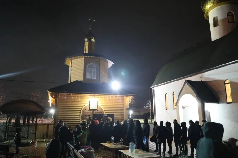 В Краснодаре организовали 12 безопасных мест для купания на Крещение