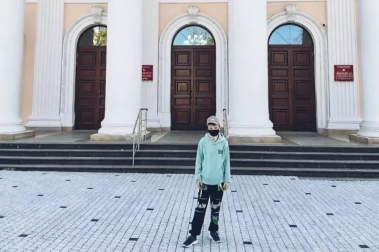 Искусанный хаски мальчик из Сочи начал дышать самостоятельно