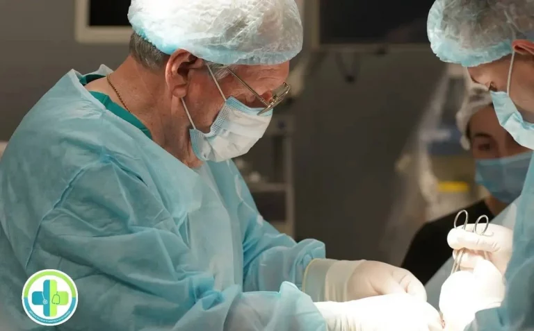 В Краснодаре врачи прооперировали новорожденного с редким заболеванием