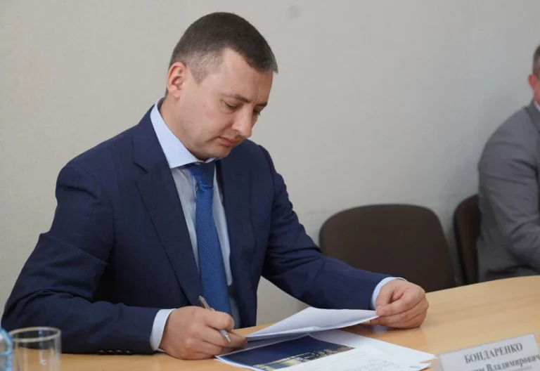 Главу Приморско-Ахтарского округа отправили в отставку в связи с утратой доверия