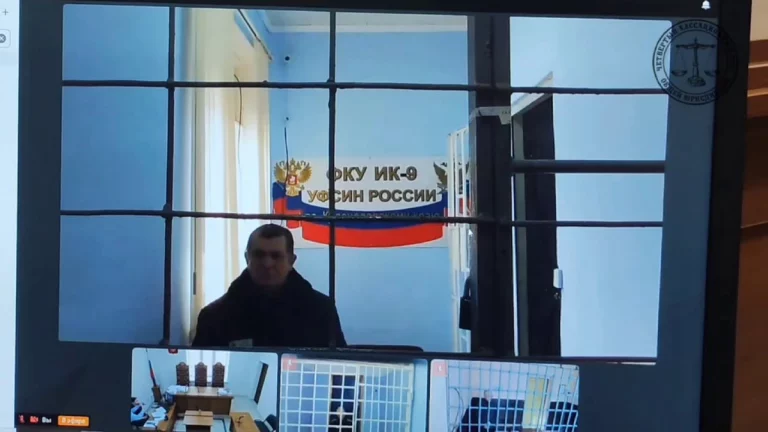 На Кубани державший ребенка на цепи отчим останется в колонии