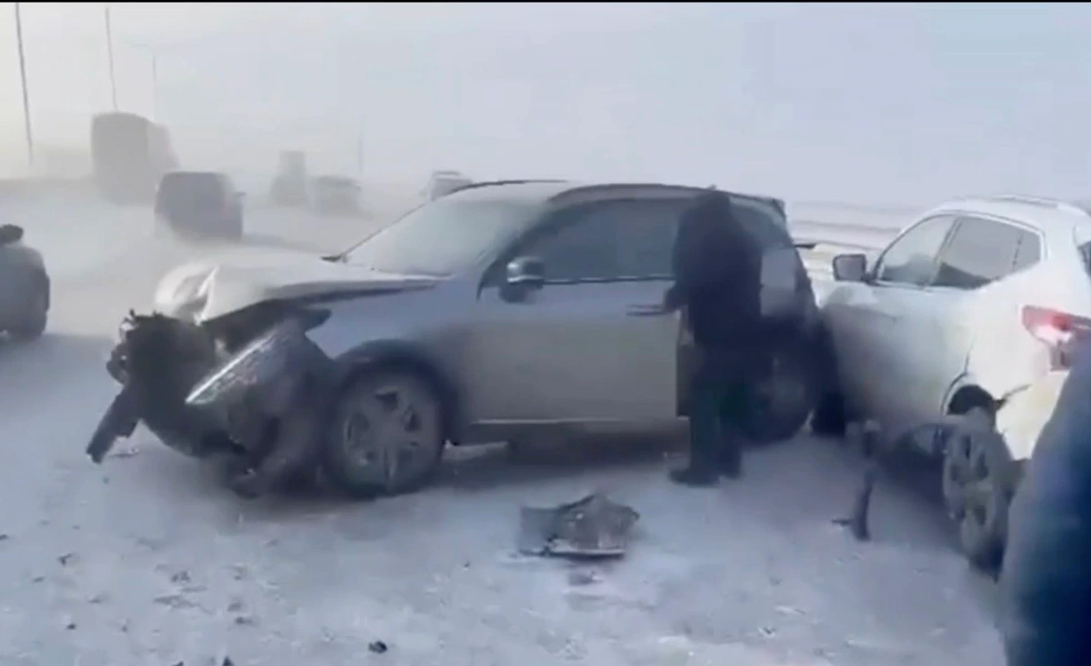 Семь машин столкнулись на трассе М-4 «Дон» в Ростовской области