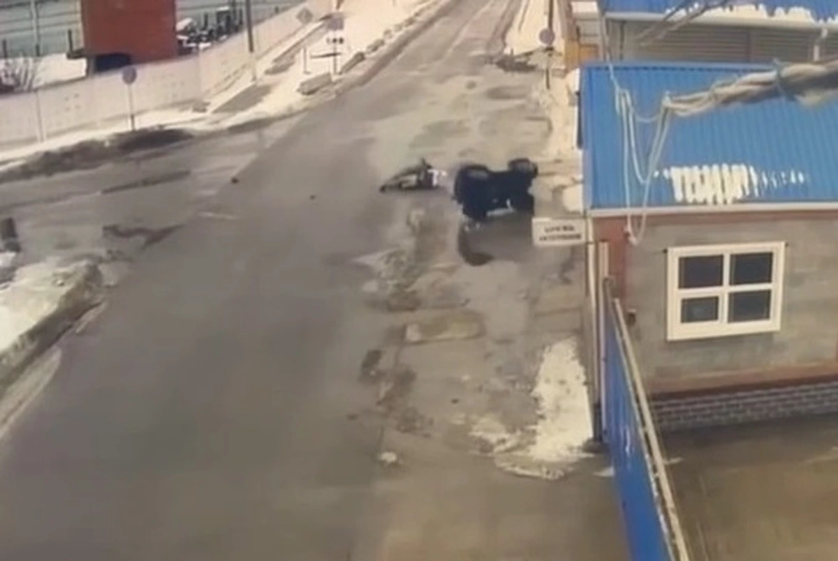 Пьяные водитель с пассажиром опрокинулись на квадроцикле в Краснодарском крае