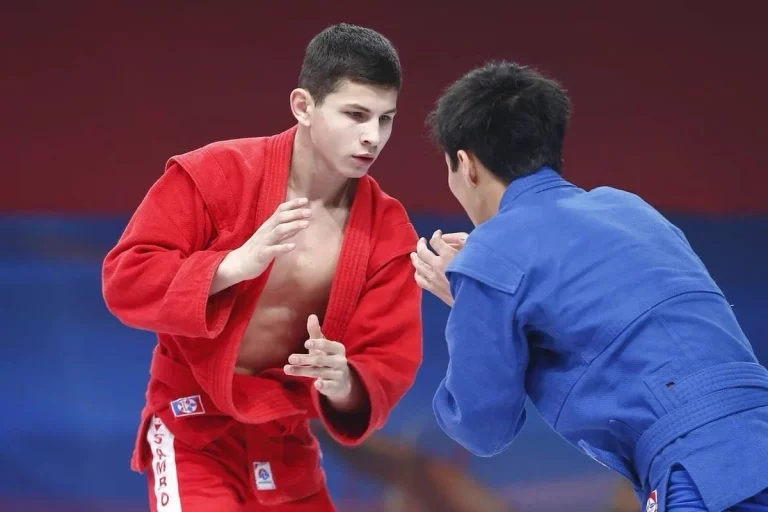 Первенство России по самбо собрало в Краснодаре более 600 спортсменов