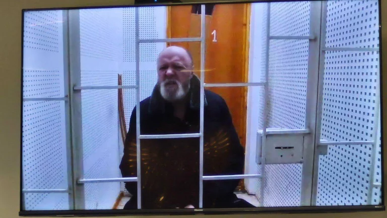 Обвиняемый в незаконном изъятии земель экс-судья из Сочи останется под стражей