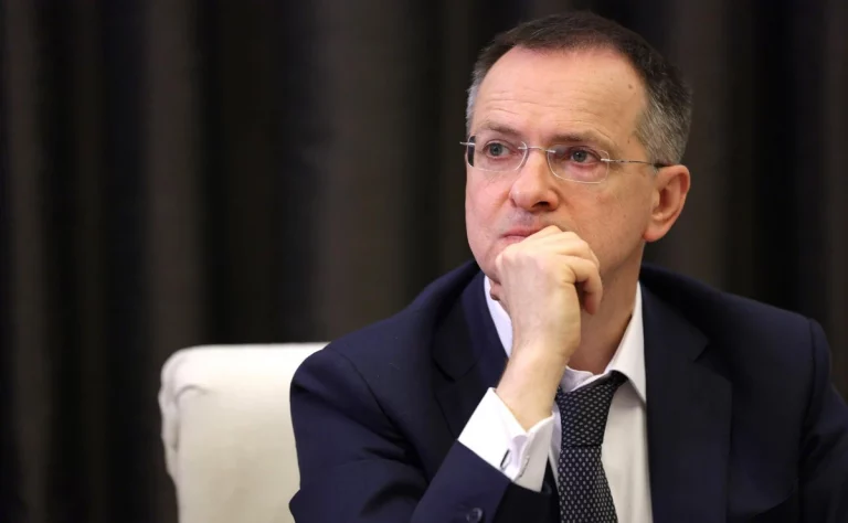 Мединский назвал переговоры по урегулированию конфликта на Украине тяжелыми