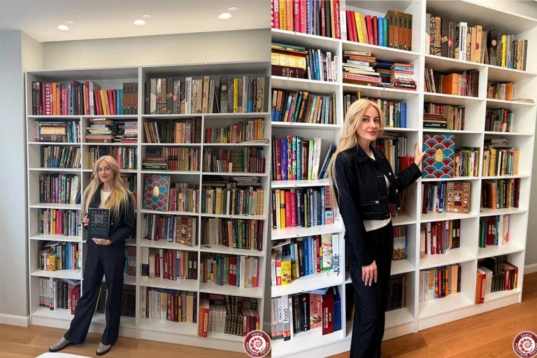 Женщина из Сочи собрала самую большую коллекцию кулинарных книг в России