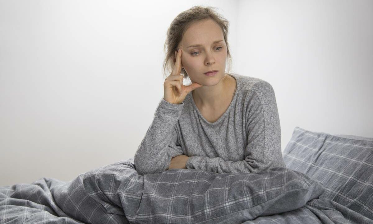 Сомнолог Дубовик рассказала, как уснуть при бессоннице и стоит ли пить мелатонин