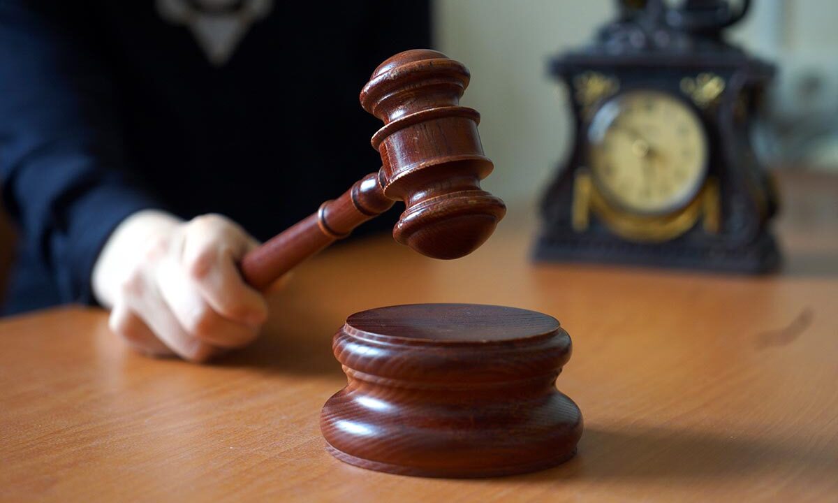 Компаньону экс-судьи ВС РФ Момотова продлили арест на 2,5 месяца