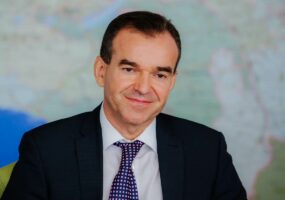 Вениамин Кондратьев поздравил жительниц Краснодарского края с 8 Марта