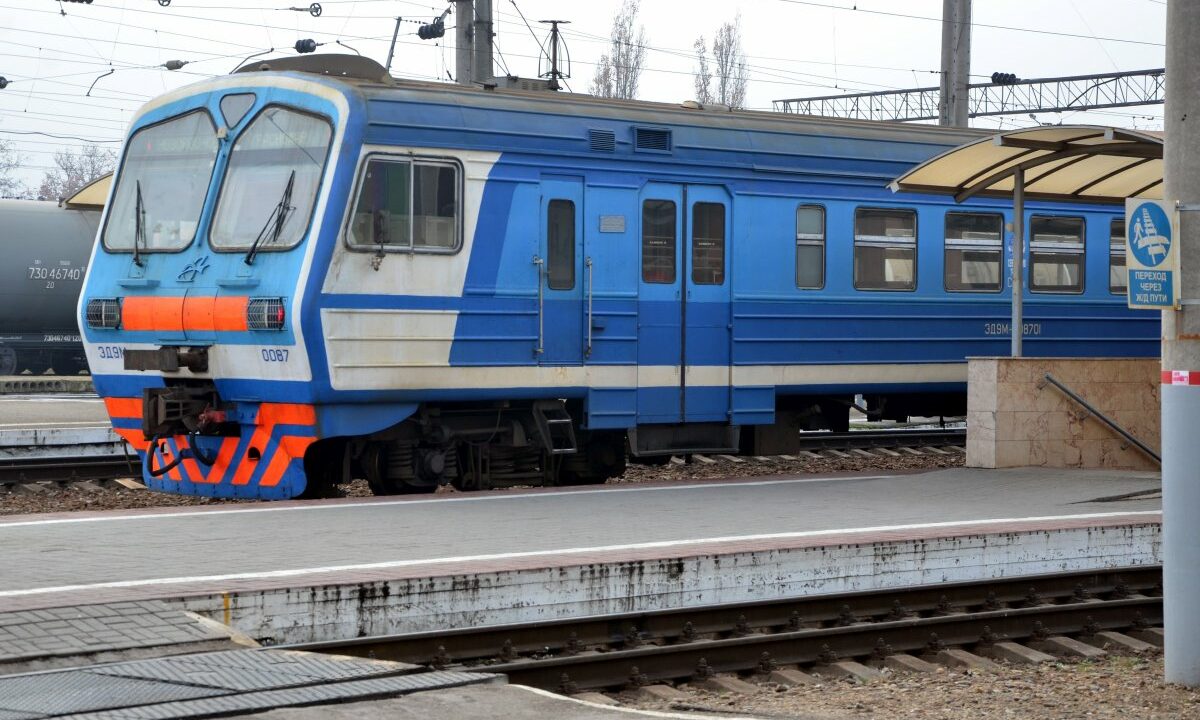 Из-за временного перекрытия Крымского моста задерживаются 16 поездов