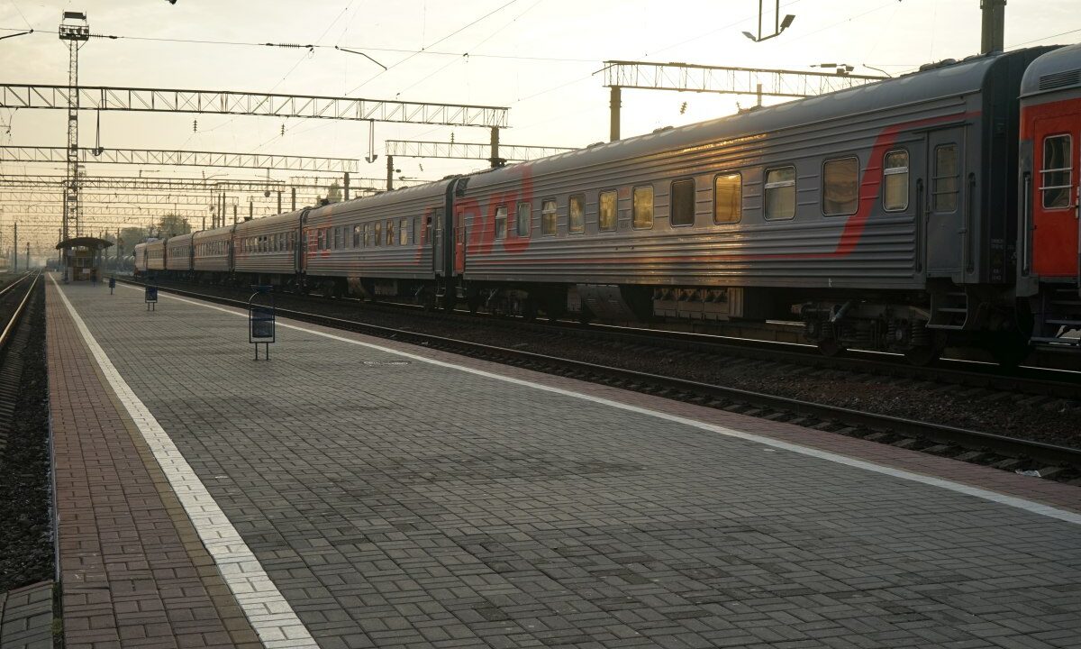 Поезда из Краснодарского края отправятся в Москву и Санкт-Петербург с опозданием