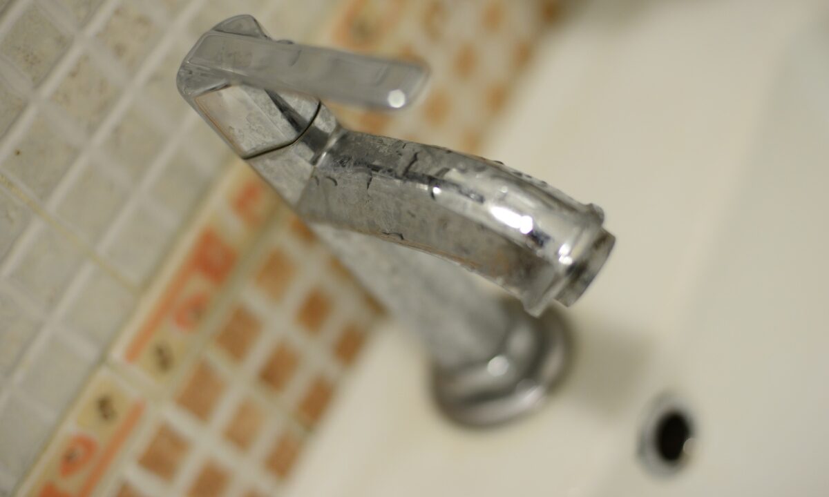 Жители Славянска-на-Кубани 24 сентября остались без воды из-за аварии на сетях