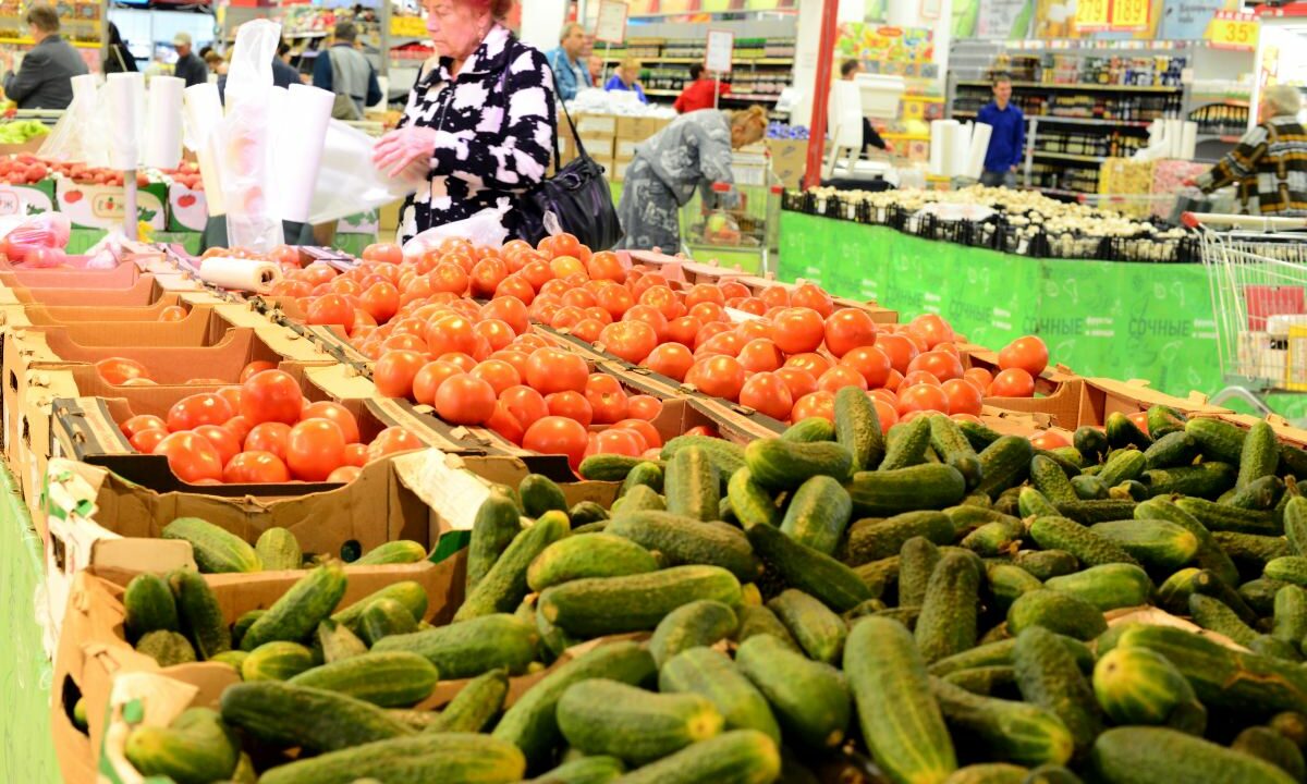 В январе на Кубани больше всего подорожали огурцы, помидоры и грибы