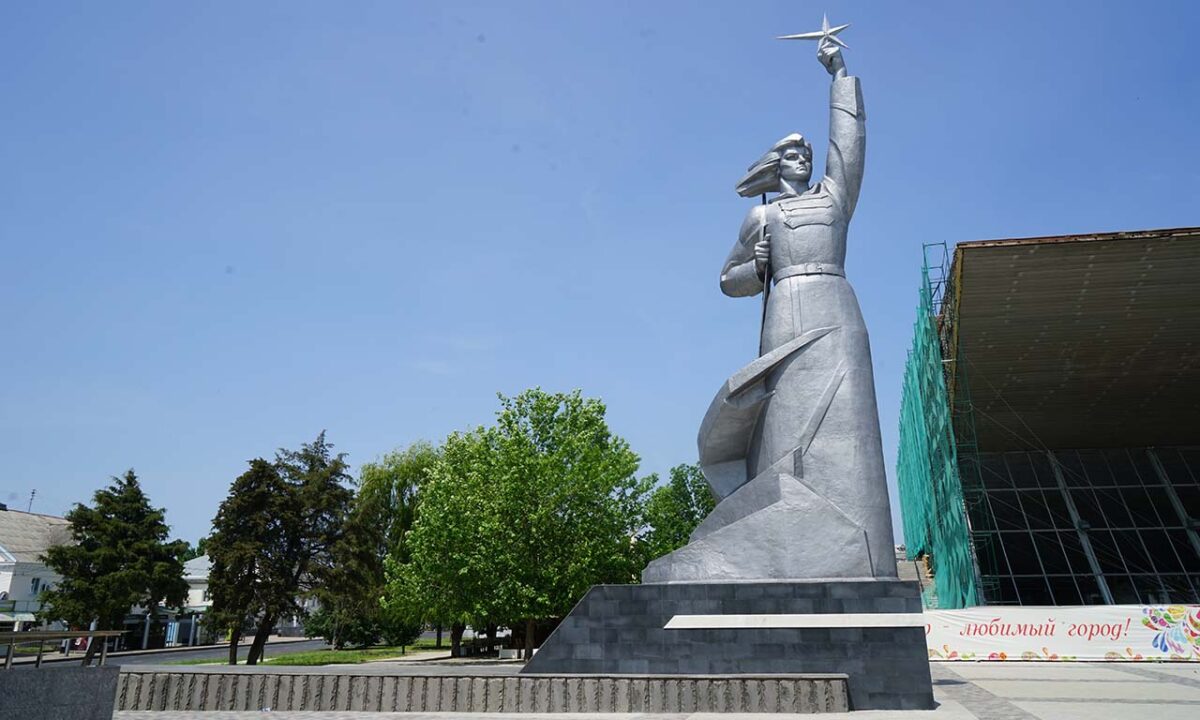 Реконструкцию скульптуры «Аврора» завершили в Краснодаре
